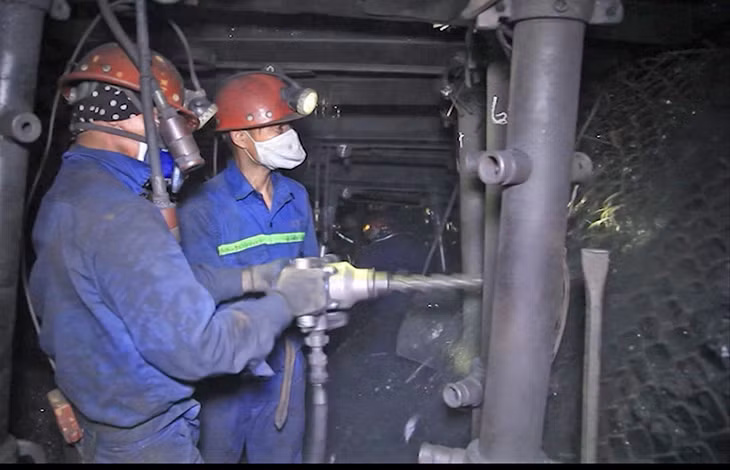 Áp dụng công nghệ giàn mềm ZRY đã giúp Công ty Than Uông Bí - TKV nâng cao năng suất, tăng khả năng thu hồi than, bảo đảm an toàn cho thợ lò.