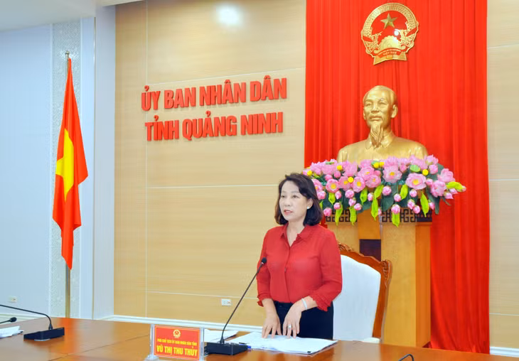 Phó Chủ tịch UBND tỉnh Vũ Thị Thu Thủy phát biểu kết luận cuộc họp.
