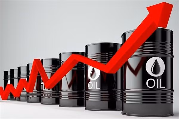 Giá dầu đã tăng 2% ngày 11/10, sau thông tin, 2 tên lửa đã đánh trúng tàu chở dầu thuộc Công ty dầu mỏ Quốc gia Iran tại Biển Đỏ. (Ảnh minh họa: KT).
