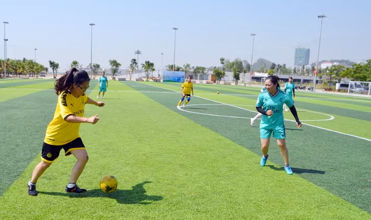 Giải bóng đá nữ CNVCLĐ năm 2019 là hoạt động thiết thực kỷ niệm 89 năm Ngày thành lập Phụ nữ Việt Nam 20/10 (1930-2019).