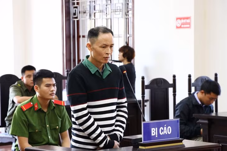Bị cáo Đặng Thái Sơn tại tòa.