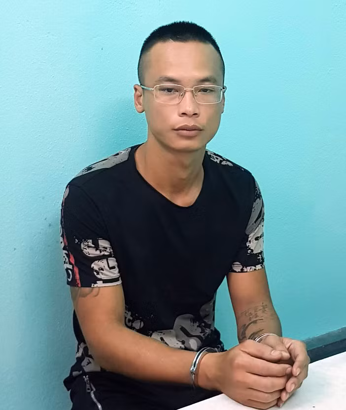Đối tượng Ngô Văn Hùng đang bị tạm giam tại Nhà tạm giữ Công an TX Quảng Yên. 