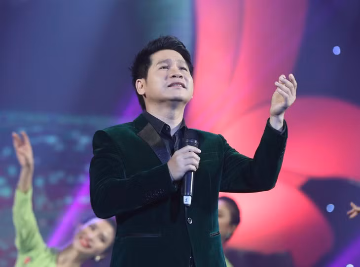 Ca sĩ Trọng Tấn 