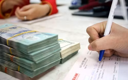 Báo cáo của Ngân hàng Nhà nước nêu định hướng chung rằng, năm 2014 sẽ điều hành chủ động, linh hoạt các mức lãi suất chủ chốt để kiểm soát và điều tiết lãi suất thị trường phù hợp với diễn biến kinh tế vĩ mô, tiền tệ, đặc biệt là diễn biến lạm phát, góp phần ổn định thị trường tiền tệ.