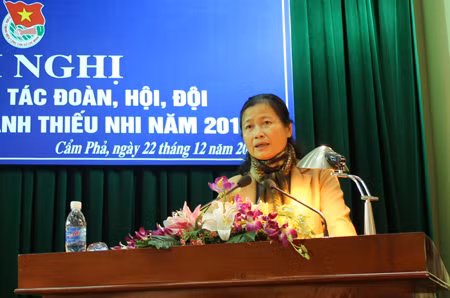 Đồng chí Đỗ Thị Hoàng, Phó Bí thư Thường trực Tỉnh ủy phát biểu chỉ đạo hội nghị