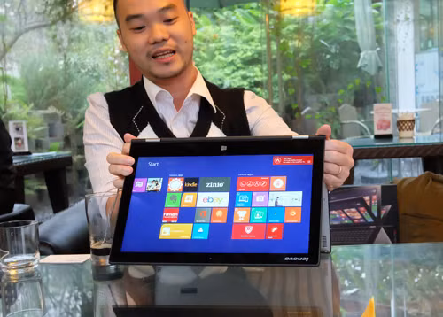 Lenovo Yoga 2 Pro. Ảnh: Tuấn Hưng.
