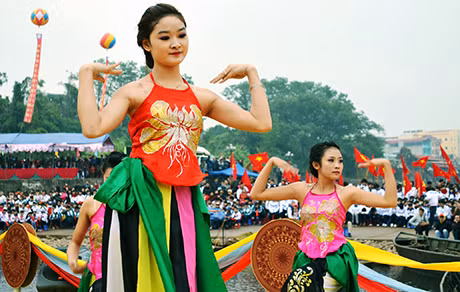 Đặc sắc giao lưu hát đối trên sông biên giới ảnh 3