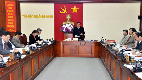 Đồng chí Phạm Minh Chính, Ủy viên T.Ư Đảng, Bí thư Tỉnh ủy kết luận hội nghị.