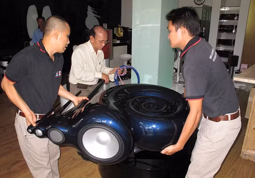 Đơn vị nhập loa này về cho biết sẽ đưa sản phẩm trình diễn ở Hà Nội từ ngày 7/12 đến 9/12 tại khách sạn Lakeside.