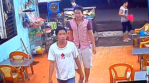 2 trong 3 nghi can bị camera ghi hình trước khi gây án.