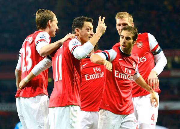 Chelsea, Man City, Man United sa sút, Arsenal sẽ vô địch Premier League mùa này?