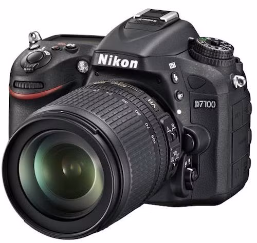 Nikon D7100 không sử dụng bộ lọc chống răng cưa giúp hình ảnh sắc nét hơn.