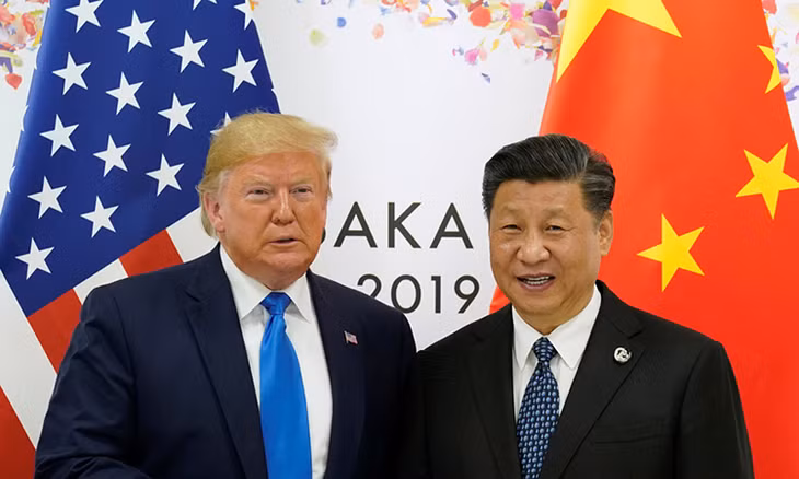 Tổng thống Mỹ Donald Trump và Chủ tịch Trung Quốc Tập Cận Bình tại Hội nghị thượng đỉnh G20 hồi tháng 6 ở Osaka, Nhật Bản. Ảnh: Reuters.