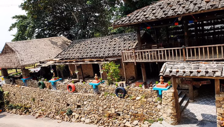 Bản