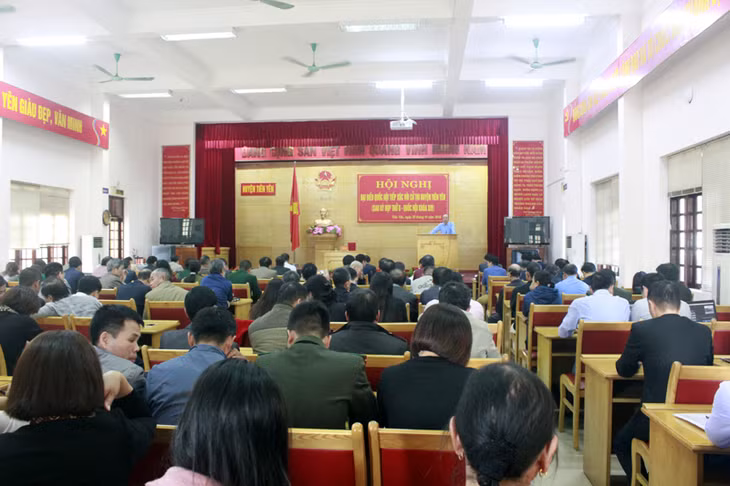 Quang cảnh buổi tiếp xúc