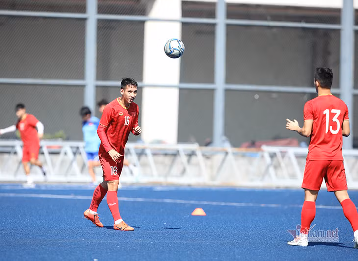 Đỗ Hùng Dũng cùng Tiến Linh sẵn sàng cho chiến dịch SEA Games 30