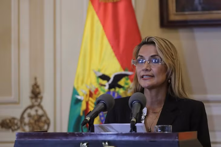 Tổng thống lâm thời Bolivia Jeanine Anez. Ảnh: Reuters