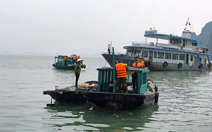 Cơ quan chức năng đang thu giữ các phương tiện vi phạm