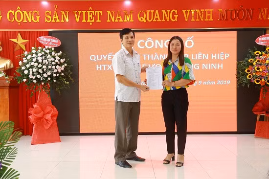 Liên minh Hợp tác xã nông dược Quảng Ninh được thành lập vào tháng 9, tại huyện Hoành Bồ.