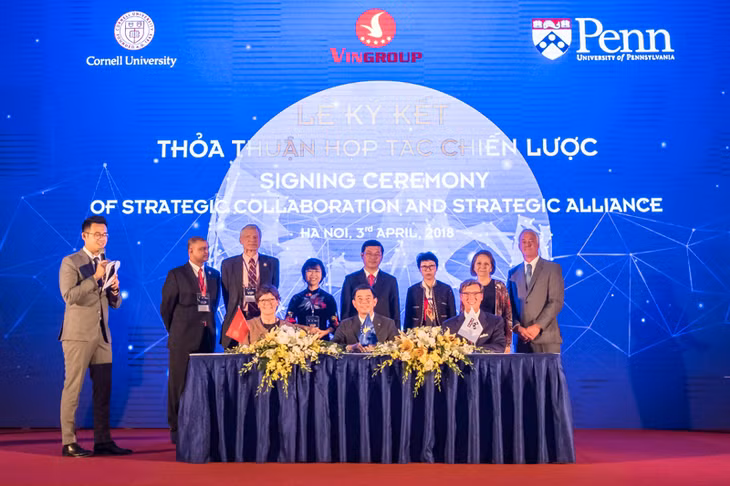 Để xây dựng nền tảng của Đại học Tinh hoa, VinUni đã ký kết thỏa thuận hợp tác chiến lược với 2 Đại học Tinh hoa hàng đầu thế giới là Cornell và U Penn vào ThĐể xây dựng nền tảng của Đại học Tinh hoa, VinUni đã ký kết thỏa thuận hợp tác chiến lược với 2 Đại học Tinh hoa hàng đầu thế giới là Cornell và U Penn vào ThĐể xây dựng nền tảng của Đại học Tinh hoa, VinUni đã ký kết thỏa thuận hợp tác chiến lược với 2 Đại học Tinh hoa hàng đầu thế giới là Cornell và U Penn vào T4.2018