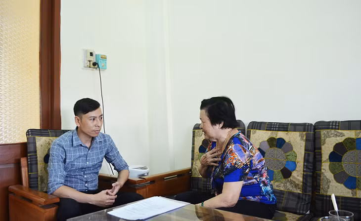 Người dân đến Trung tâm TGPL nhà nước 