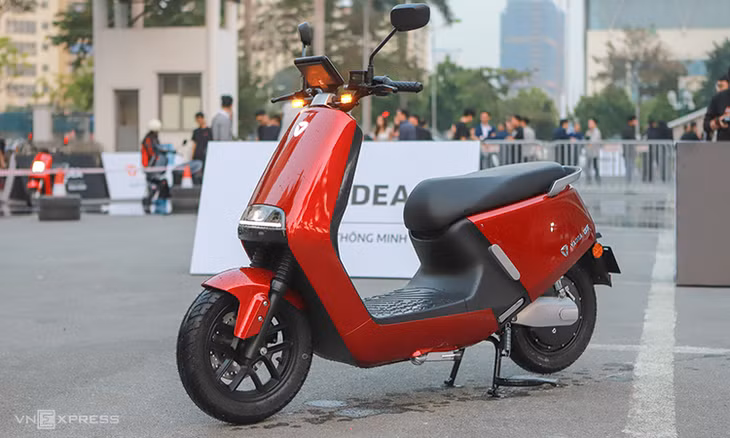 Xe điện Yadea G5 giá 40 triệu tại Việt Nam. Ảnh: Lương Dũng.