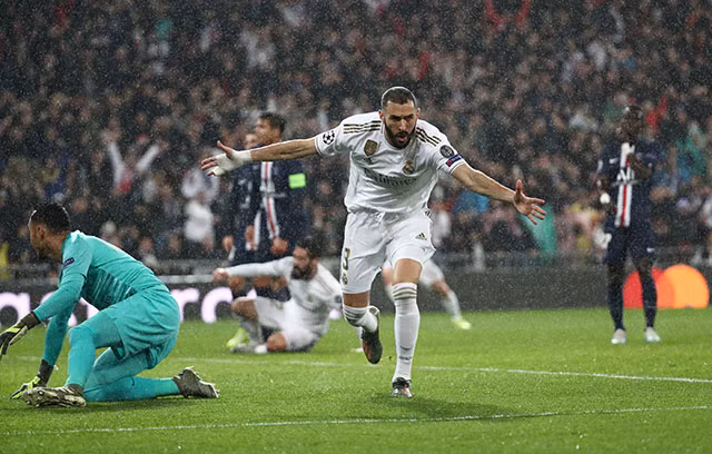 Benzema ghi bàn mở tỷ số.