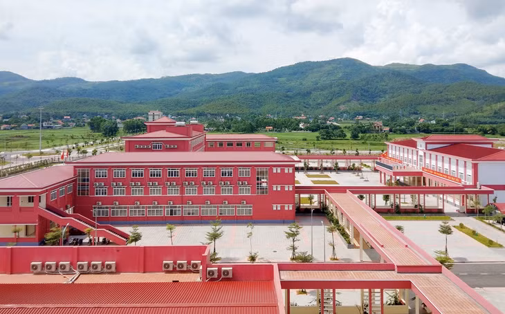 rụ sở mới cho Trường Đào tạo cán bộ Nguyễn Văn Cừ tại phường Minh Thành, TX Quảng Yên