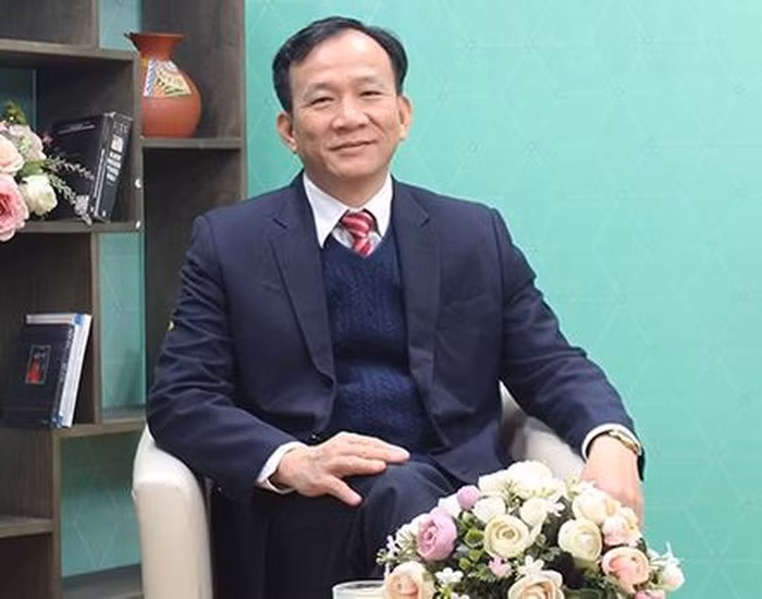 GS.TS. Ngô Quý Châu, Phó Giám đốc Bệnh viện Bạch Mai.