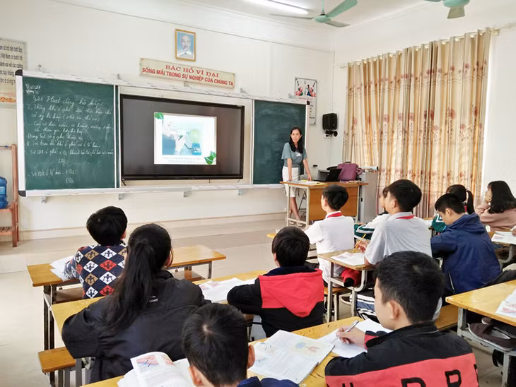 Hệ thống phòng học thông minh của Trường THCS Thị trấn Ba Chẽ đang được hoàn thiện.