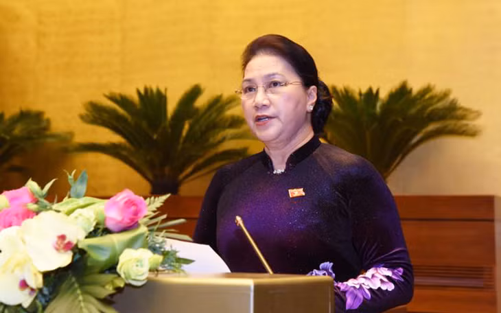 Chủ tịch Quốc hội Nguyễn Thị Kim Ngân trình bày diễn văn bế mạc.