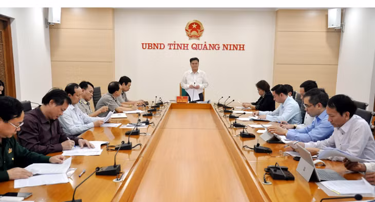 Đồng chí Bùi Văn Khắng, Phó Chủ tịch UBND tỉnh, Trưởng Ban Chỉ đạo THADS tỉnh phát biểu kết luận hội nghị