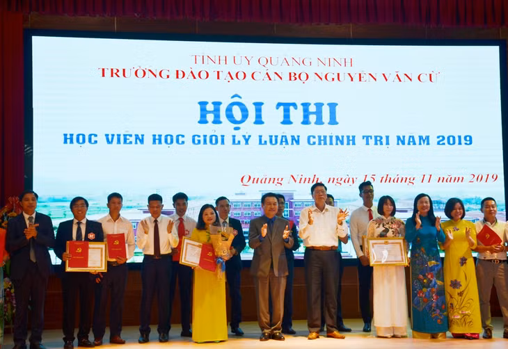 Trường Đào tạo cán bộ Nguyễn Văn Cừ tổ chức 