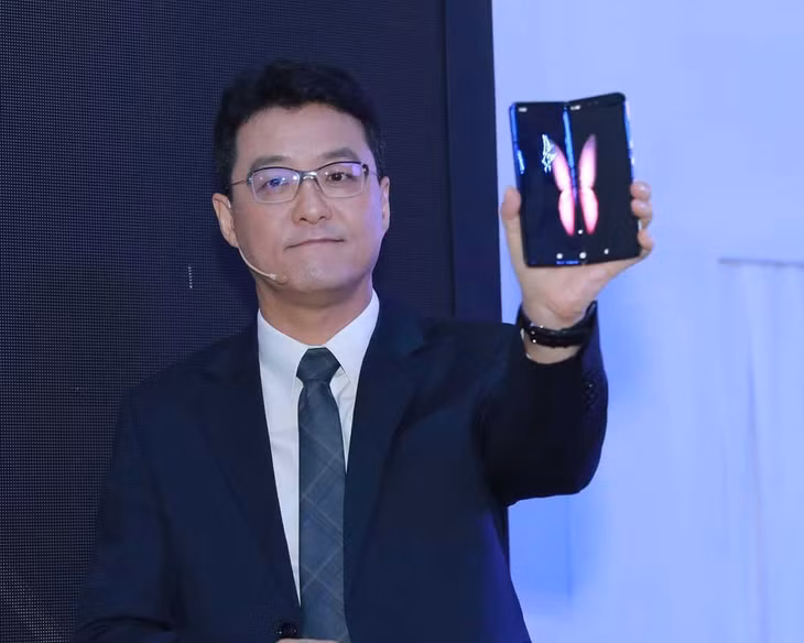 Samsung cho biết, người dùng Việt Nam đã nhanh chóng đặt trước toàn bộ số lượng giới hạn Galaxy Fold tại Việt Nam chỉ 6 giờ sau khi ra mắt. 