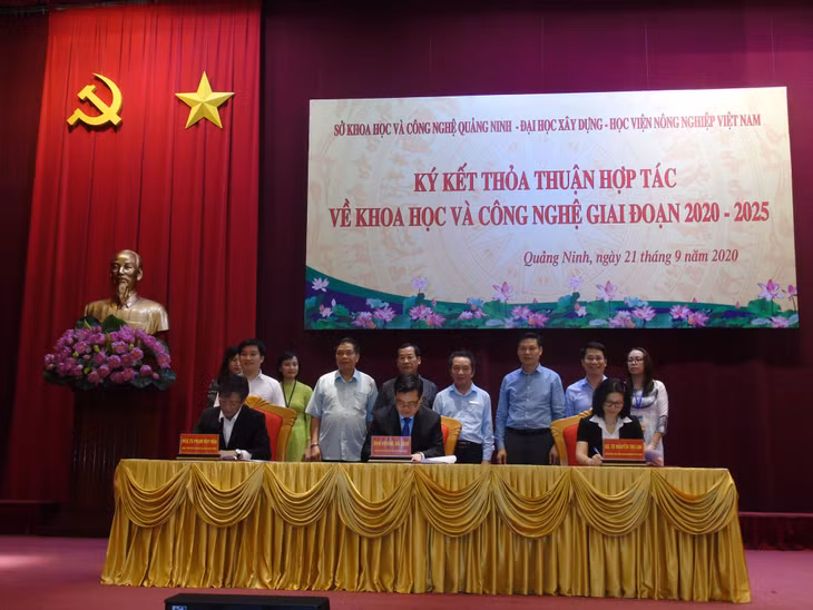  Sở KH&CN ký kết chương trình hợp tác về KH&CN với các trường đại học, học viện trong nước.