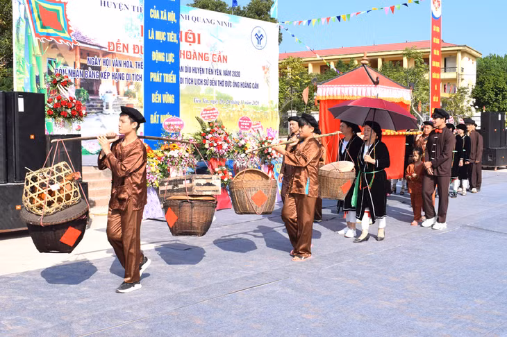 Phần hội tái tạo nghi lễ đám cưới của người Sán Dìu
