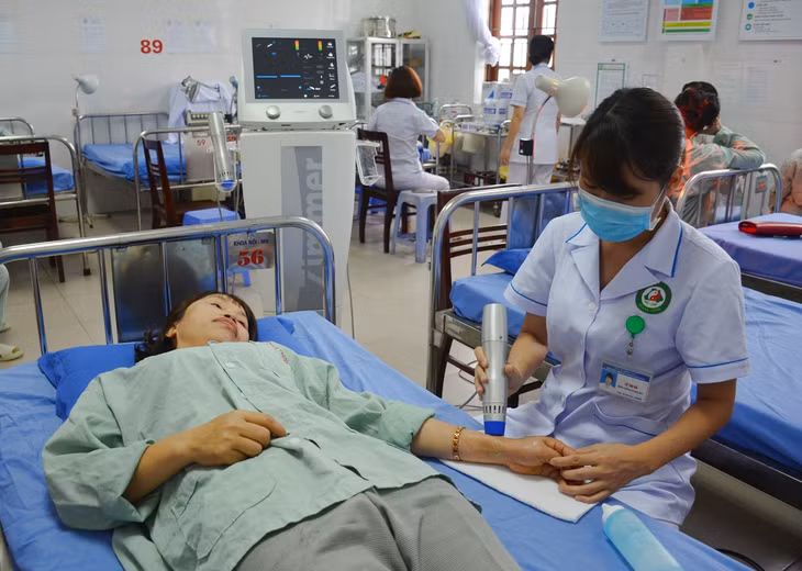 máy điều trị sóng xung kích thế hệ mớ