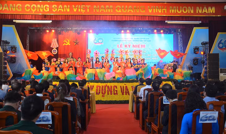 Quang cảnh buổi lễ.