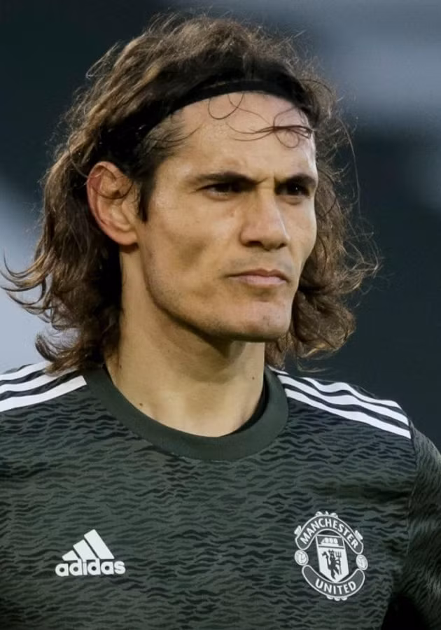  Cavani là người hùng của Man United.