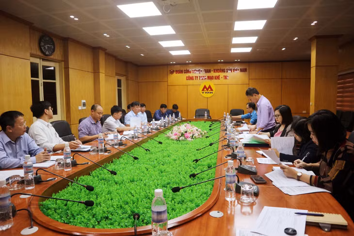 Đoàn công tác làm việc với Công ty Than Mạo Khê