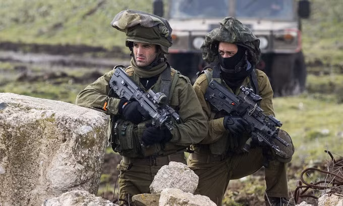 Binh sĩ Israel diễn tập gần biên giới Syria năm 2015. Ảnh: AFP.