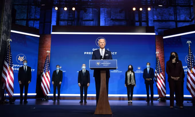 Tổng thống đắc cử Joe Biden giới thiệu 6 đề cử cho các vị trí trong chính quyền tương lai tại thành phố Wilmington, bang Delaware, hôm 24/11. Ảnh: AFP.