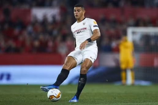  Liverpool theo dõi Diego Carlos đã lâu.