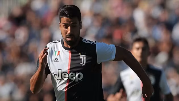  Khedira không còn nằm trong kế hoạch của Juventus.