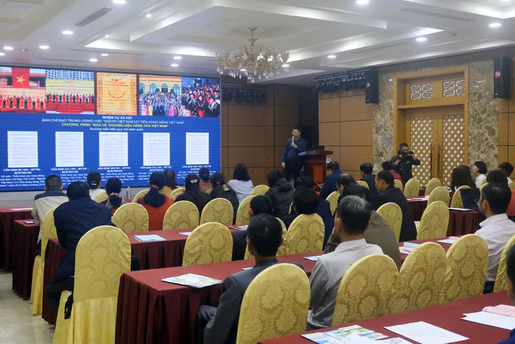 Liên hiệp các Hội KHKT tổ chức tập huấn ứng dụng mã hình QR trong truy xuất nguồn gốc sản phẩm, hàng hóa cho các hộ kinh doanh, nuôi trồng thủy sản.