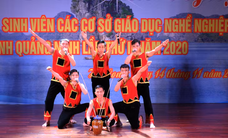 “Trai rừng” của Trường Cao đẳng Nông lâm Đông Bắc.