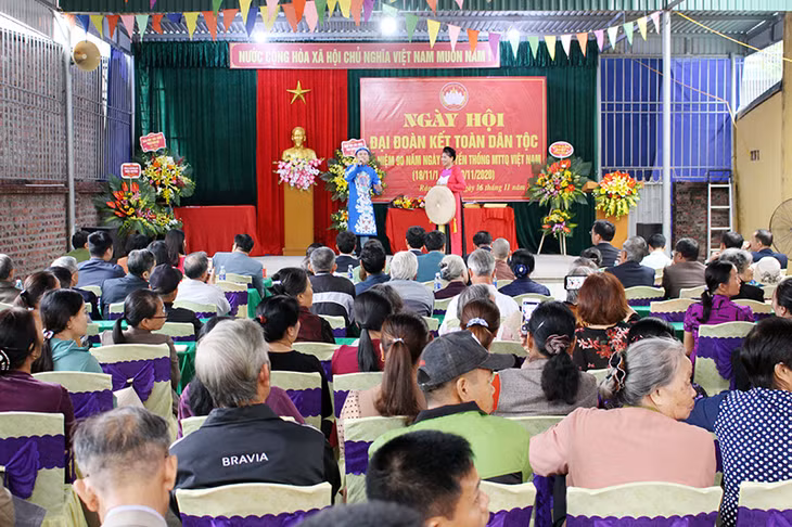 Quang cảnh của Ngày hội