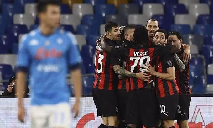 Ibrahimovic dẫn đầu cuộc đua vua phá lưới Serie A với 10 bàn thắng. Ảnh: AP.
