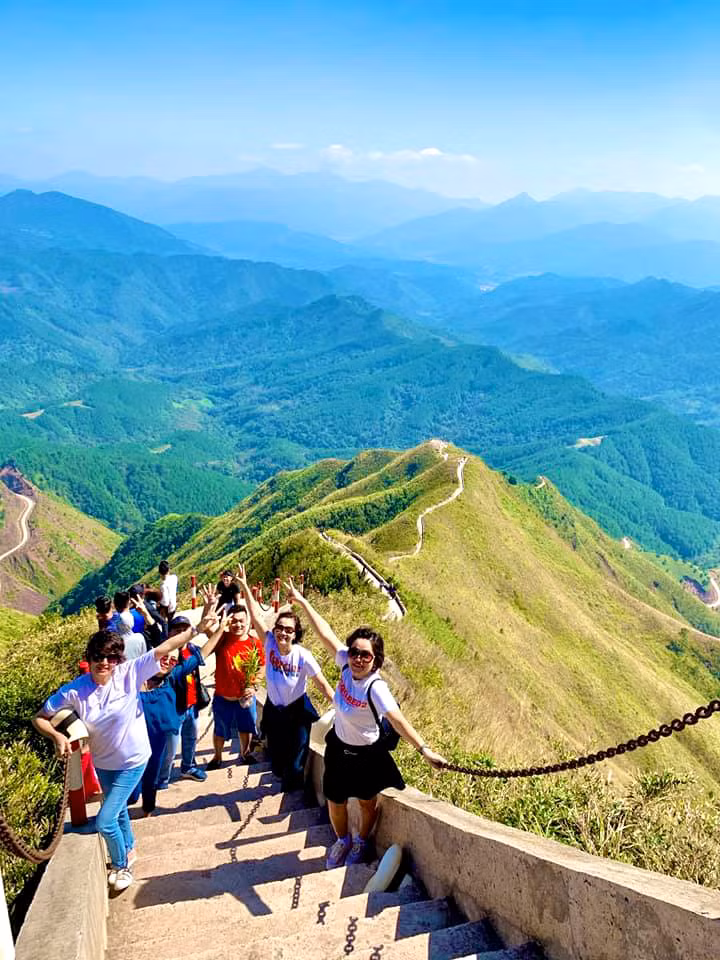 Du khách rất thích thú khi chinh phục thành công 