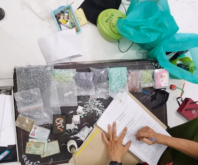 Số lượng lớn ma tuý tổng hợp 